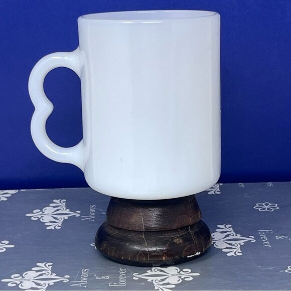 Ontario Coat of Arms Milk Glass Wood Base Pedestal Mug vintage - Picture 4 of 9